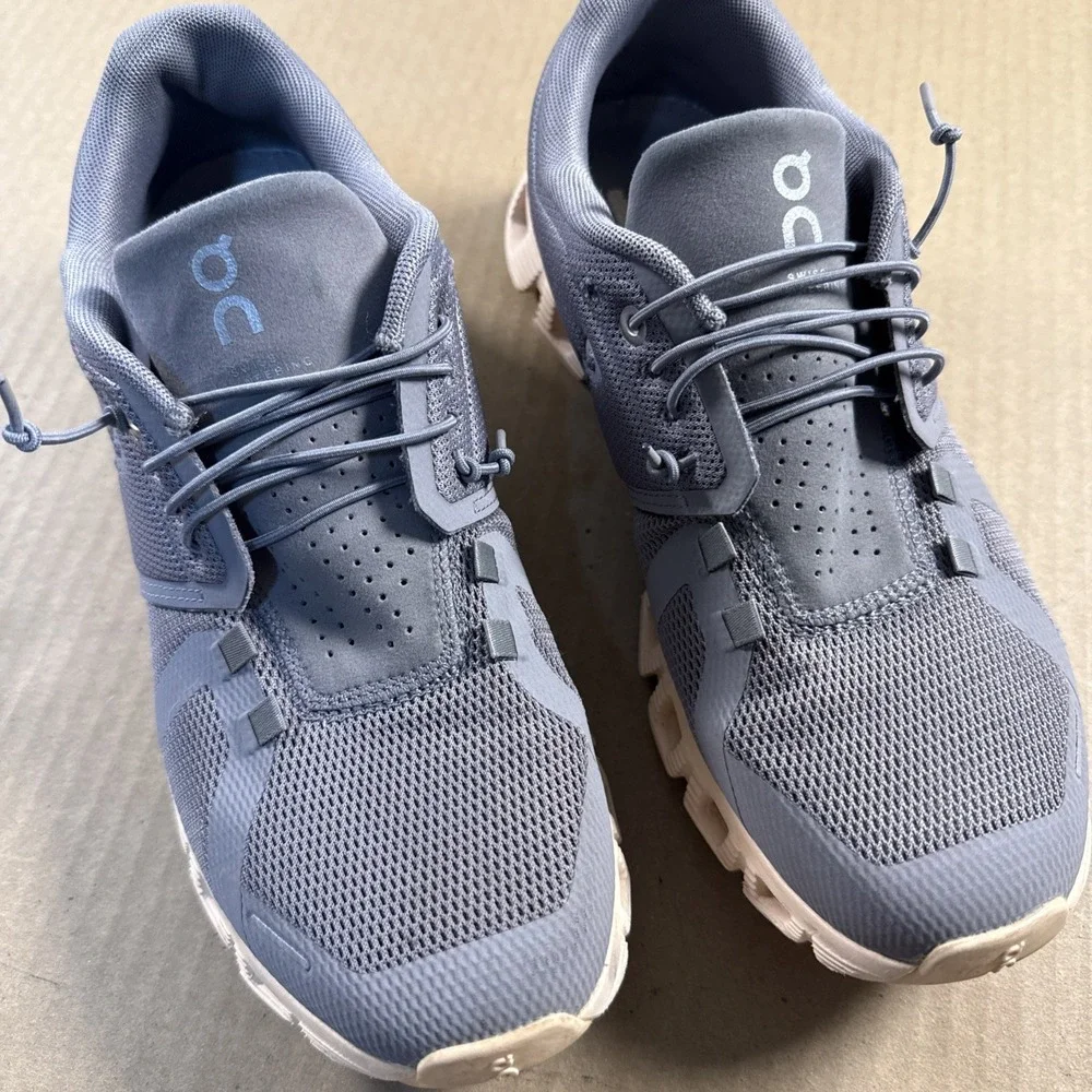 ON Cloud Running Sneakers Shoes Men's Size 8.5 Grey White Lace Up Low Top